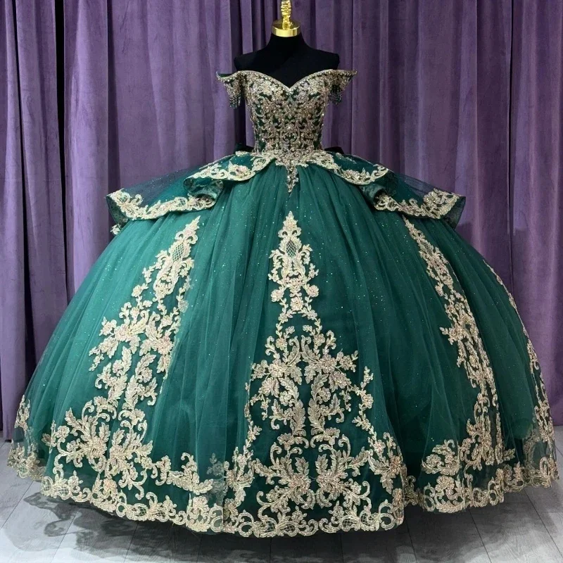 Emerald Green Shiny Quinceanera Dresses For Sweet 16 Princess Gown Gold Applique Lace Beads Birthday Party Prom Dresses Vestido Emerald Green Shiny Quinceanera Dresses For Sweet 16 Princess Gown Gold Applique Lace Beads Birthday Party Prom Dresses Vestido