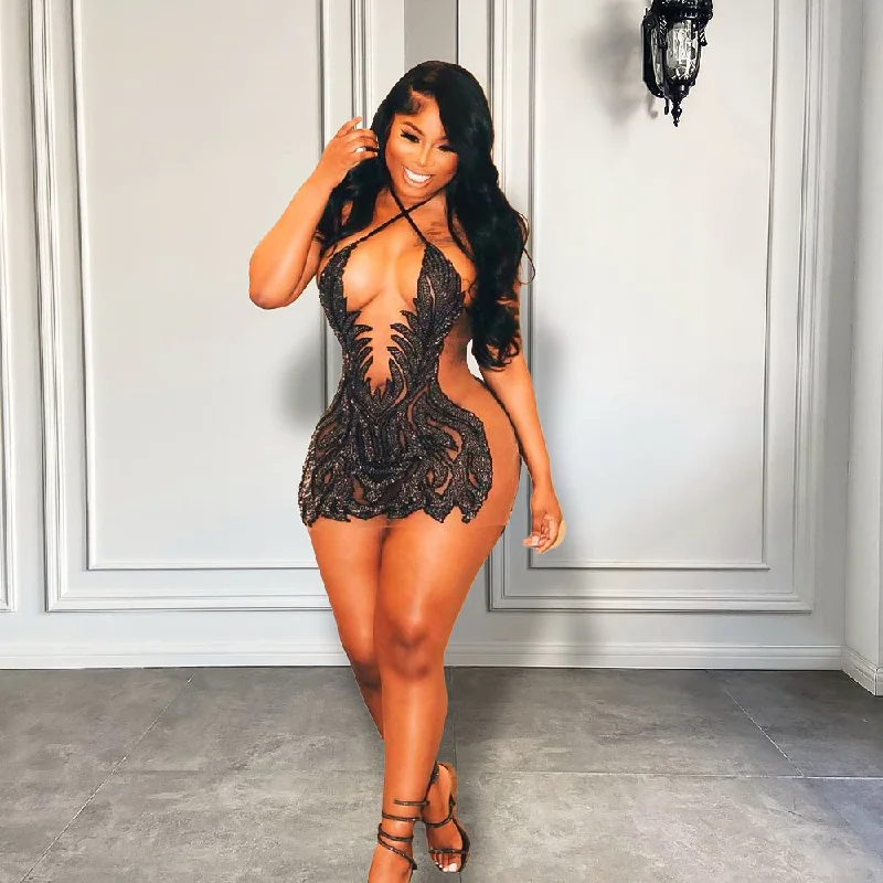 Sexy See Through Women Birthday Party Formal Gowns Halter Style Sparkly Beaded Black Girls Short Prom Dresses Sexy See Through Women Birthday Party Formal Gowns Halter Style Sparkly Beaded Black Girls Short Prom Dresses