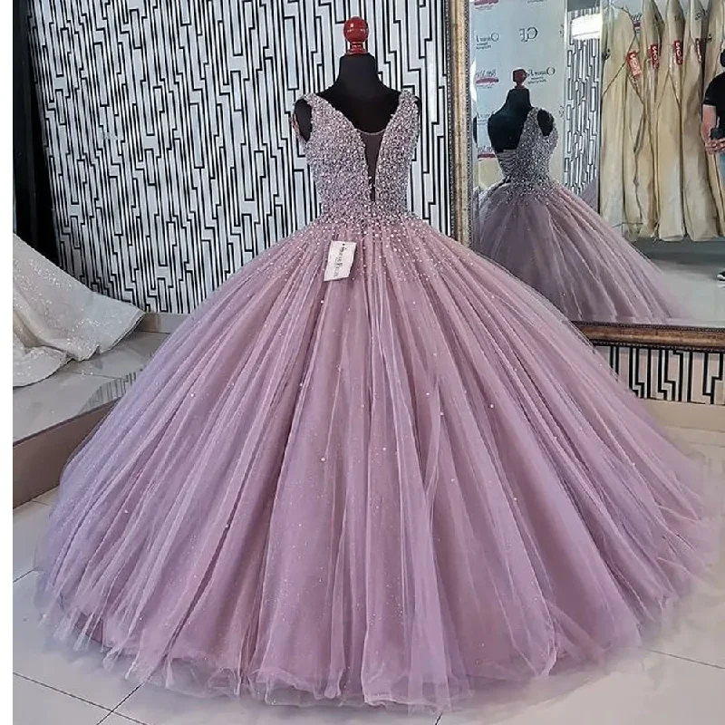 Sweet 16 Quinceanera Dresses Beaded Sequined Crystals Sexy Sweetheart Pageant Dress Mexican Girl Birthday Gown Sweet 16 Quinceanera Dresses Beaded Sequined Crystals Sexy Sweetheart Pageant Dress Mexican Girl Birthday Gown