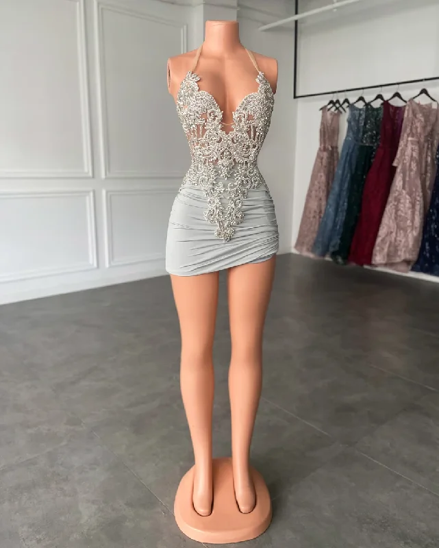 Gorgeous Sexy Women Cocktail Birthday Party Gowns Halter Silver Beaded Embroidery Black Girls Short Prom Dresses Gorgeous Sexy Women Cocktail Birthday Party Gowns Halter Silver Beaded Embroidery Black Girls Short Prom Dresses
