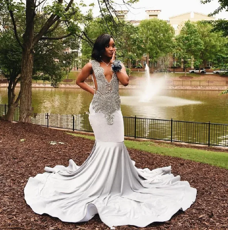 Silver Diamond Long Prom Formal Dresses for Women 2024 Sparkly Black Girl Crystal Mermaid Evening Gala Party Gowns Silver Diamond Long Prom Formal Dresses for Women 2024 Sparkly Black Girl Crystal Mermaid Evening Gala Party Gowns