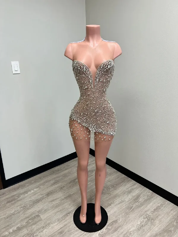 New Arrival Sexy See Through Sparkly Silver Crystals Women Birthday Party Mini Style Black Girls Short Prom Dresses 2024 New Arrival Sexy See Through Sparkly Silver Crystals Women Birthday Party Mini Style Black Girls Short Prom Dresses 2024