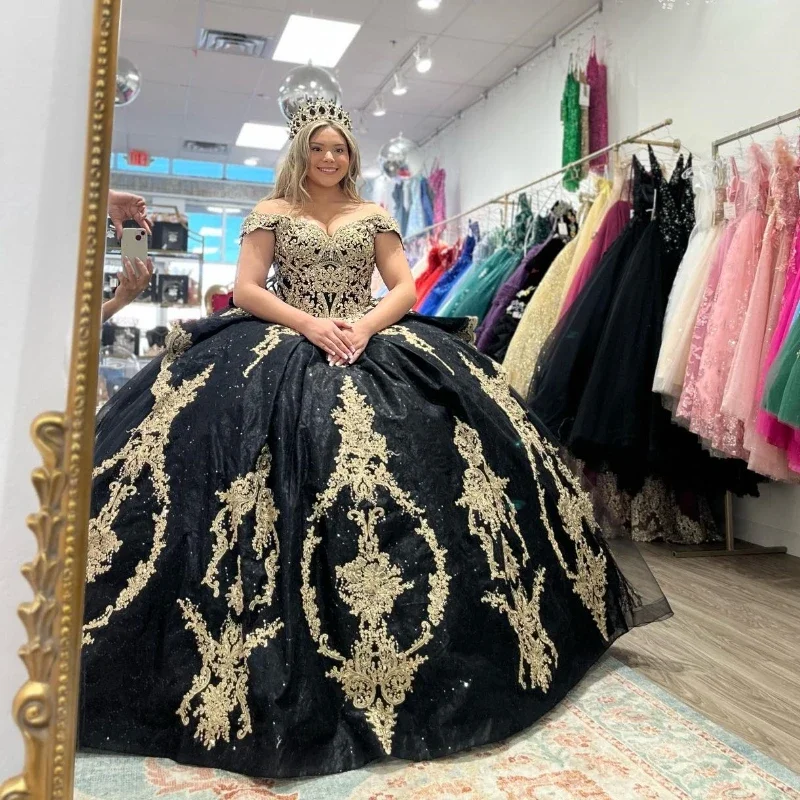Luxury Black Sweetheart Ball Gown Quinceanera Dresses 2024 Gold Appliques Beads Sweet 15 16 Birthday Party Formal Wear Pageant Luxury Black Sweetheart Ball Gown Quinceanera Dresses 2024 Gold Appliques Beads Sweet 15 16 Birthday Party Formal Wear Pageant