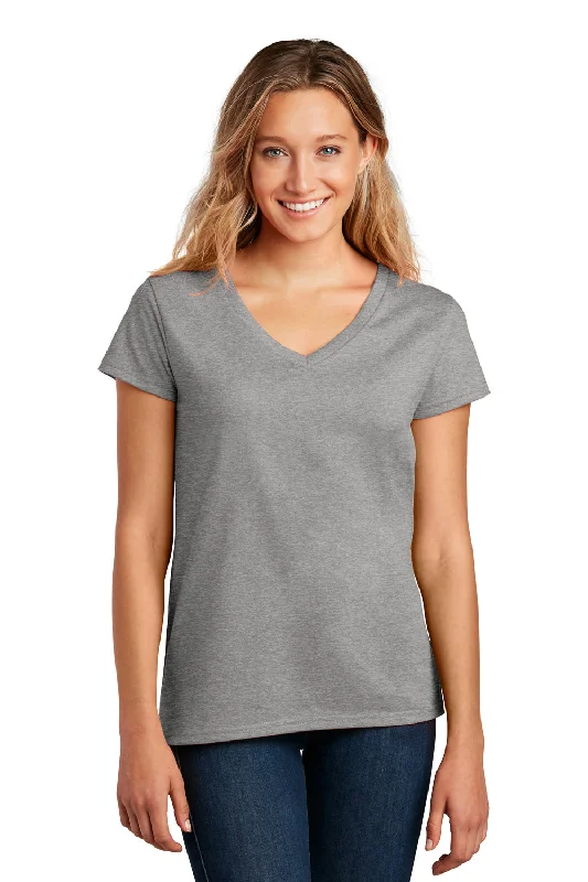 District Womens Re-Tee Short Sleeve V-Neck T-Shirt - Heather Light Grey Fashionable Trendy Casual District Womens Re-Tee Short Sleeve V-Neck T-Shirt - Heather Light Grey Fashionable Trendy Casual