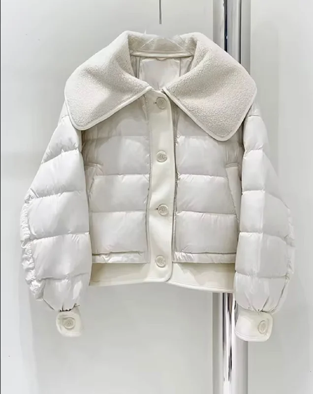 Women's Winter Duck Down Jacket with Luxurious Sheepskin Collar Denim Jacket Leather Jacket Suede Jacket Women's Winter Duck Down Jacket with Luxurious Sheepskin Collar Denim Jacket Leather Jacket Suede Jacket