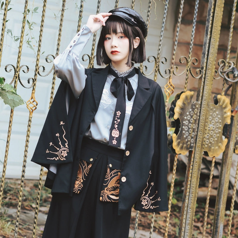 Quirky House~Wang Liang~Retro Lolita Embroidered Cloak Retro College Style Coat Lightweight Windbreaker